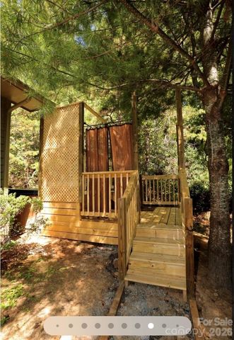 18 Rollingwood Road, Asheville, NC 28805