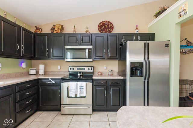 14101 W Division Road, Daleville, IN 47334