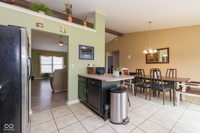 14101 W Division Road, Daleville, IN 47334