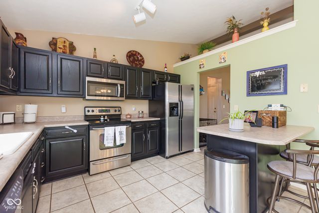 14101 W Division Road, Daleville, IN 47334