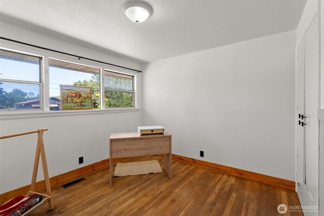2710 Holman Street S, Bremerton, WA 98310