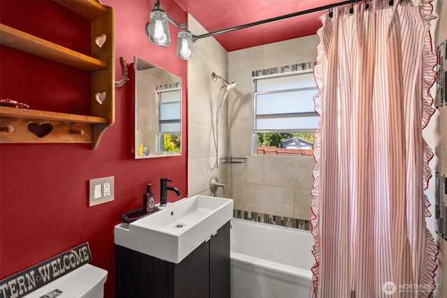 2710 Holman Street S, Bremerton, WA 98310