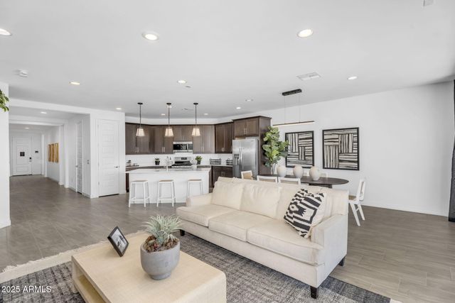 3339 E MALIBU Drive, San Tan Valley, AZ 85143