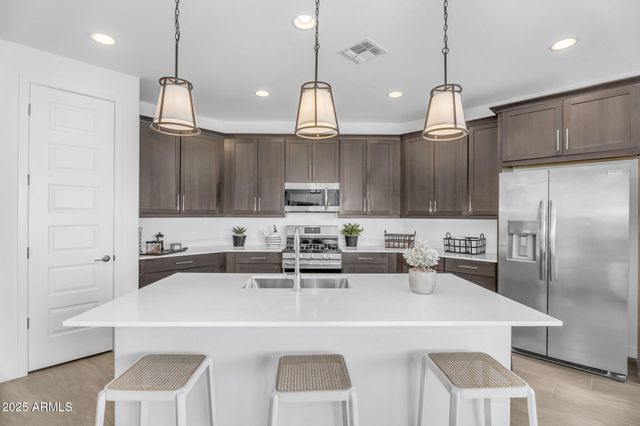 3339 E MALIBU Drive, San Tan Valley, AZ 85143