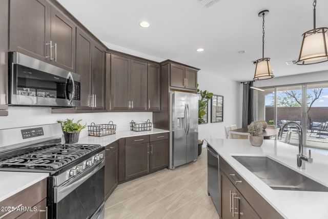 3339 E MALIBU Drive, San Tan Valley, AZ 85143