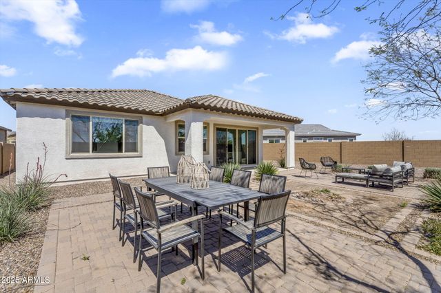 3339 E MALIBU Drive, San Tan Valley, AZ 85143