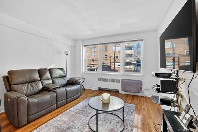 30 E Hartsdale Avenue 2J, Hartsdale, NY 10530