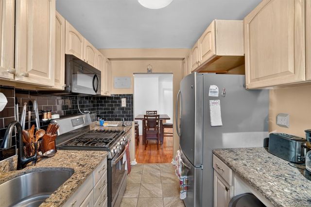 30 E Hartsdale Avenue 2J, Hartsdale, NY 10530