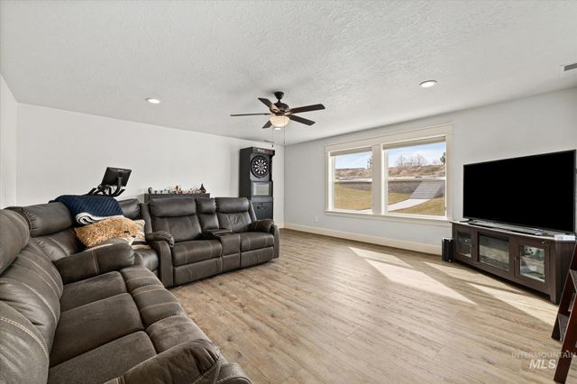 26138 Libby Lane, Middleton, ID 83644