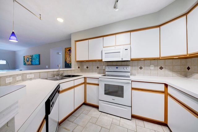 1526 Long Meadow Trail, Pittsfield Charter Twp, MI 48108