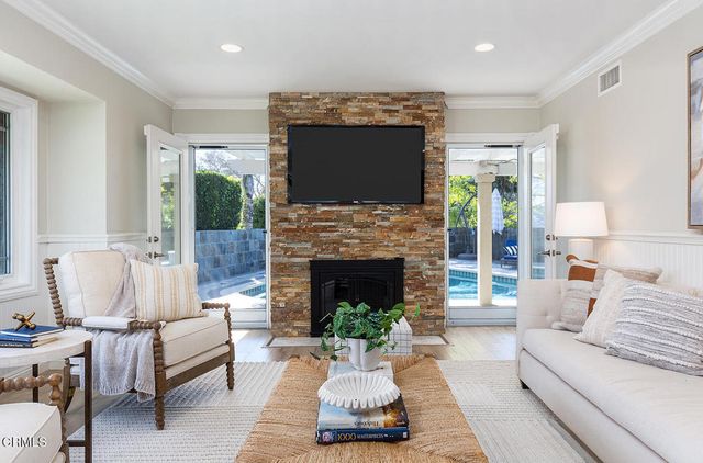 1247 Flanders Road, La Canada Flintridge, CA 91011