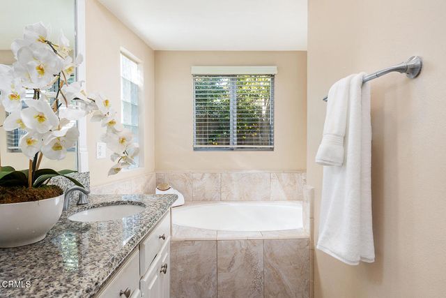 1247 Flanders Road, La Canada Flintridge, CA 91011