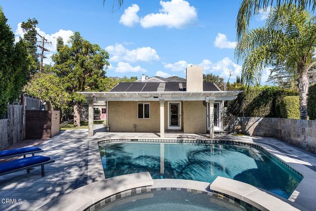 1247 Flanders Road, La Canada Flintridge, CA 91011