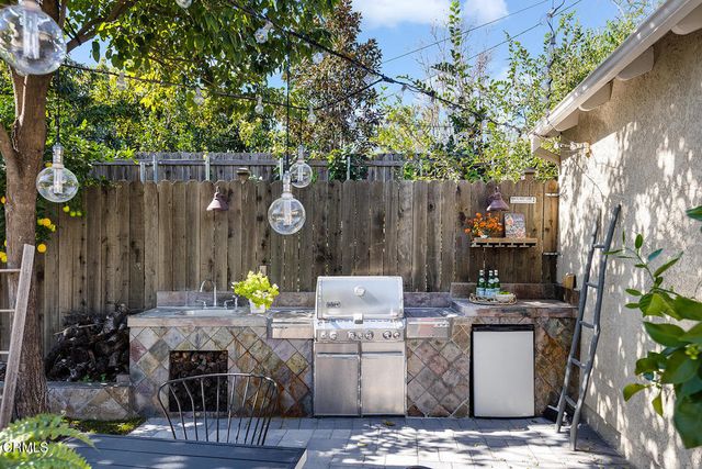 1247 Flanders Road, La Canada Flintridge, CA 91011