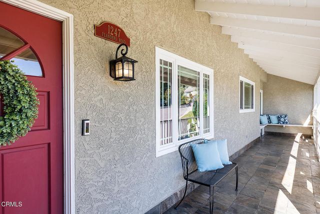 1247 Flanders Road, La Canada Flintridge, CA 91011