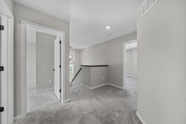 38 Chambers Bay Road, Commercial Point, OH 43116