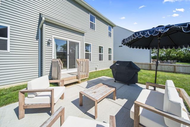 38 Chambers Bay Road, Commercial Point, OH 43116