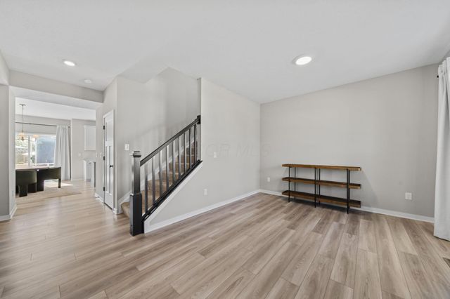 38 Chambers Bay Road, Commercial Point, OH 43116
