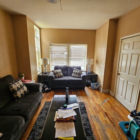 644 N Albany Avenue, Chicago, IL 60612