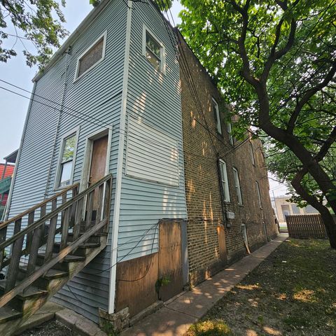 644 N Albany Avenue, Chicago, IL 60612
