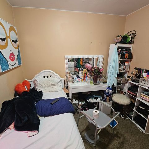 644 N Albany Avenue, Chicago, IL 60612