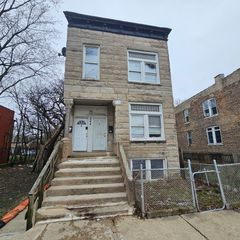 644 N Albany Avenue, Chicago, IL 60612