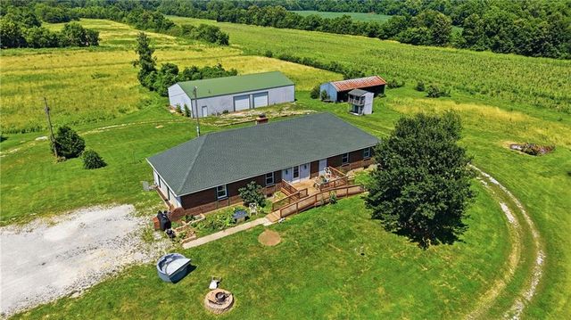 4457 Gillen Road, Odessa, MO 64076