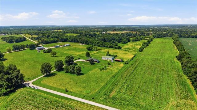 4457 Gillen Road, Odessa, MO 64076