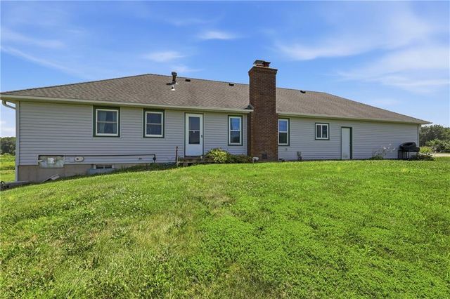 4457 Gillen Road, Odessa, MO 64076