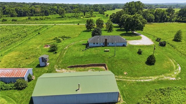 4457 Gillen Road, Odessa, MO 64076