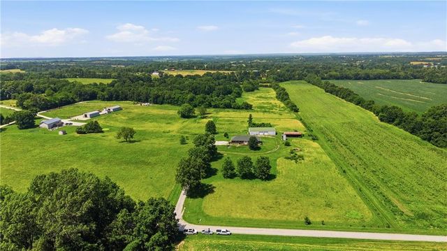 4457 Gillen Road, Odessa, MO 64076