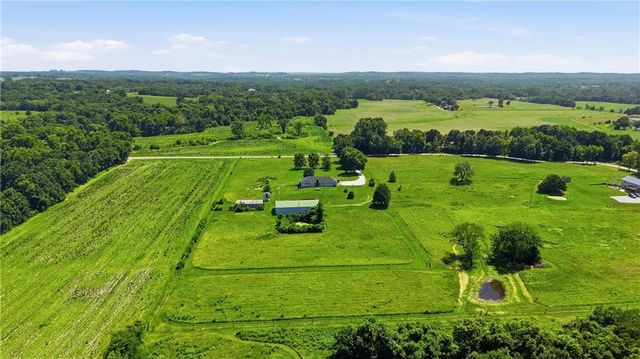 4457 Gillen Road, Odessa, MO 64076