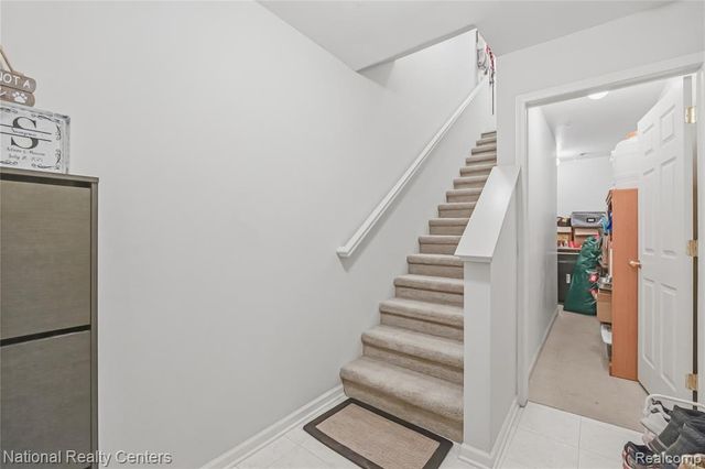 128 Sandy Lane, Walled Lake, MI 48390