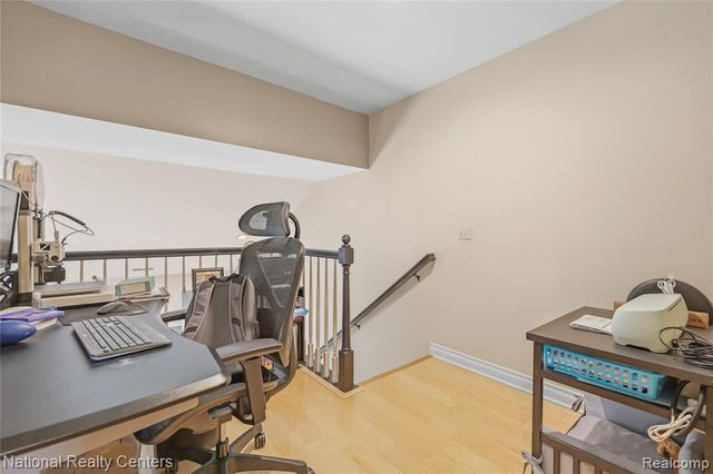 128 Sandy Lane, Walled Lake, MI 48390