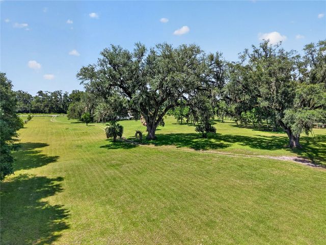 2039 SW STATE ROAD 26, Trenton, FL 32693