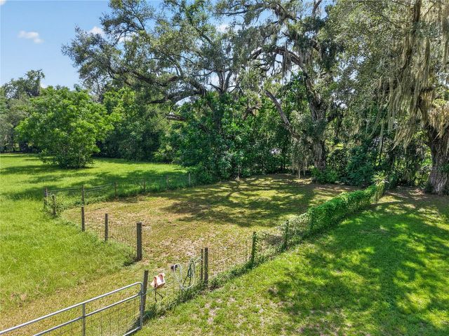 2039 SW STATE ROAD 26, Trenton, FL 32693