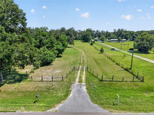 2039 SW STATE ROAD 26, Trenton, FL 32693