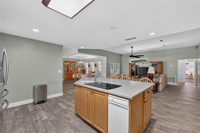 2039 SW STATE ROAD 26, Trenton, FL 32693