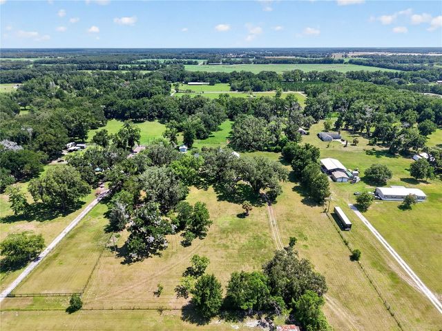 2039 SW STATE ROAD 26, Trenton, FL 32693