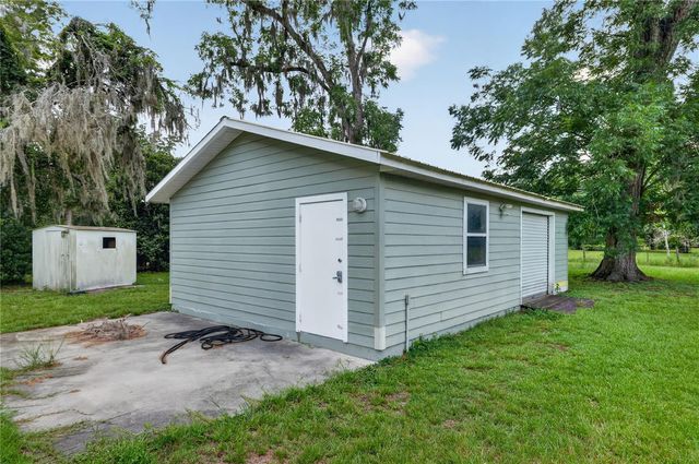 2039 SW STATE ROAD 26, Trenton, FL 32693