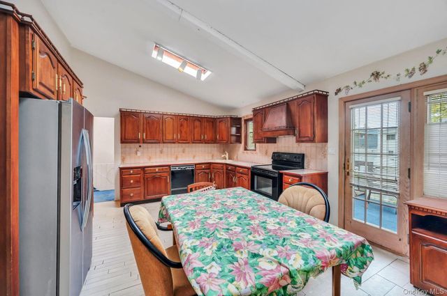 2566 Nelson Drive, Seaford, NY 11783