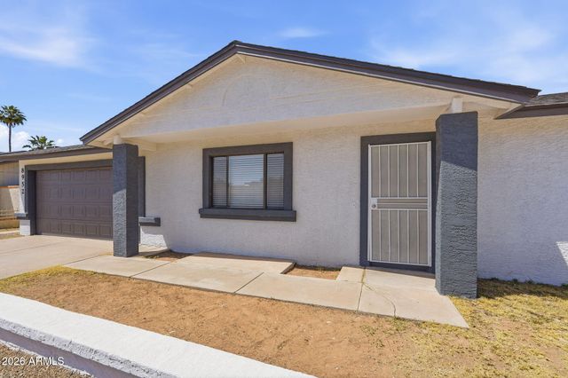 8952 W ROYAL PALM Road, Peoria, AZ 85345