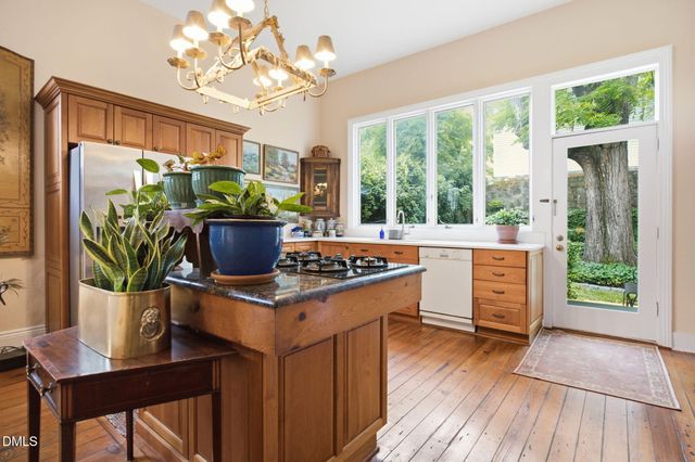 514 E Lane Street, Raleigh, NC 27601
