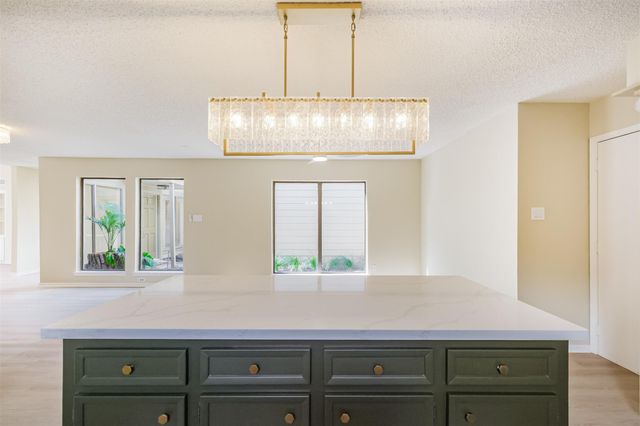 10727 Villa Lea Lane, Houston, TX 77071