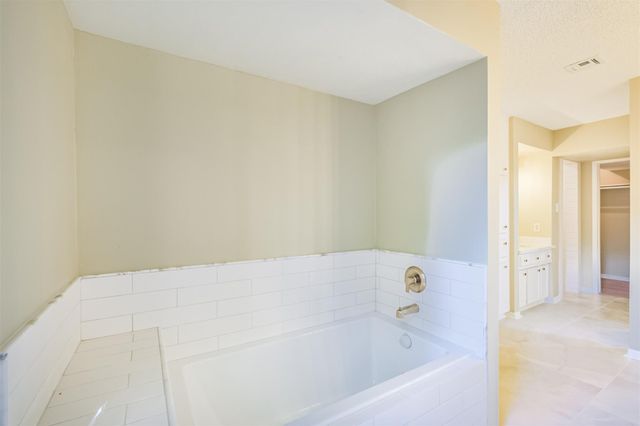 10727 Villa Lea Lane, Houston, TX 77071