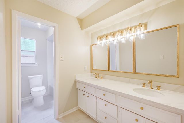 10727 Villa Lea Lane, Houston, TX 77071