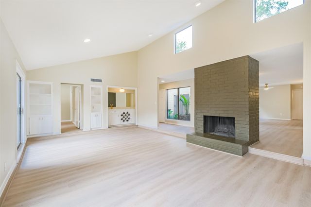 10727 Villa Lea Lane, Houston, TX 77071