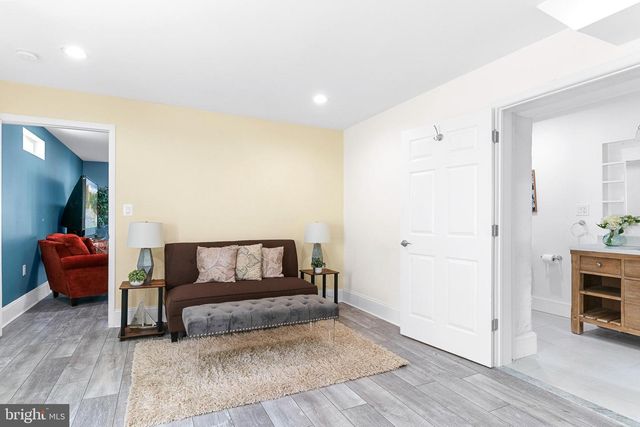727 61ST AVE, Fairmount Heights, MD 20743