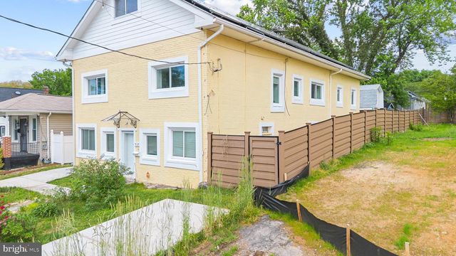 727 61ST AVE, Fairmount Heights, MD 20743