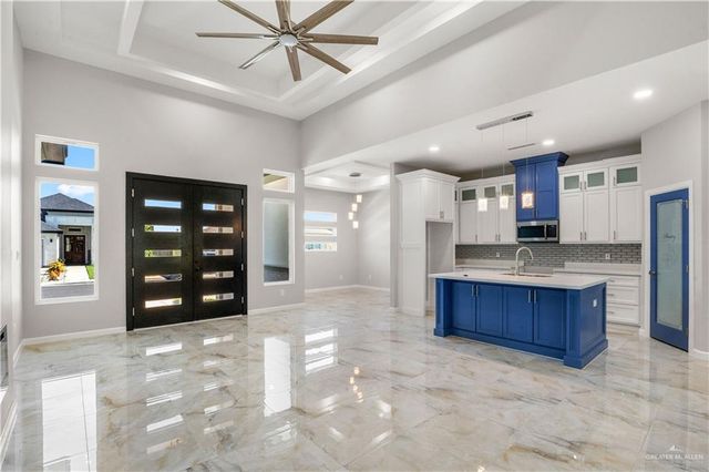 5201 N 42nd Street, Mcallen, TX 78504